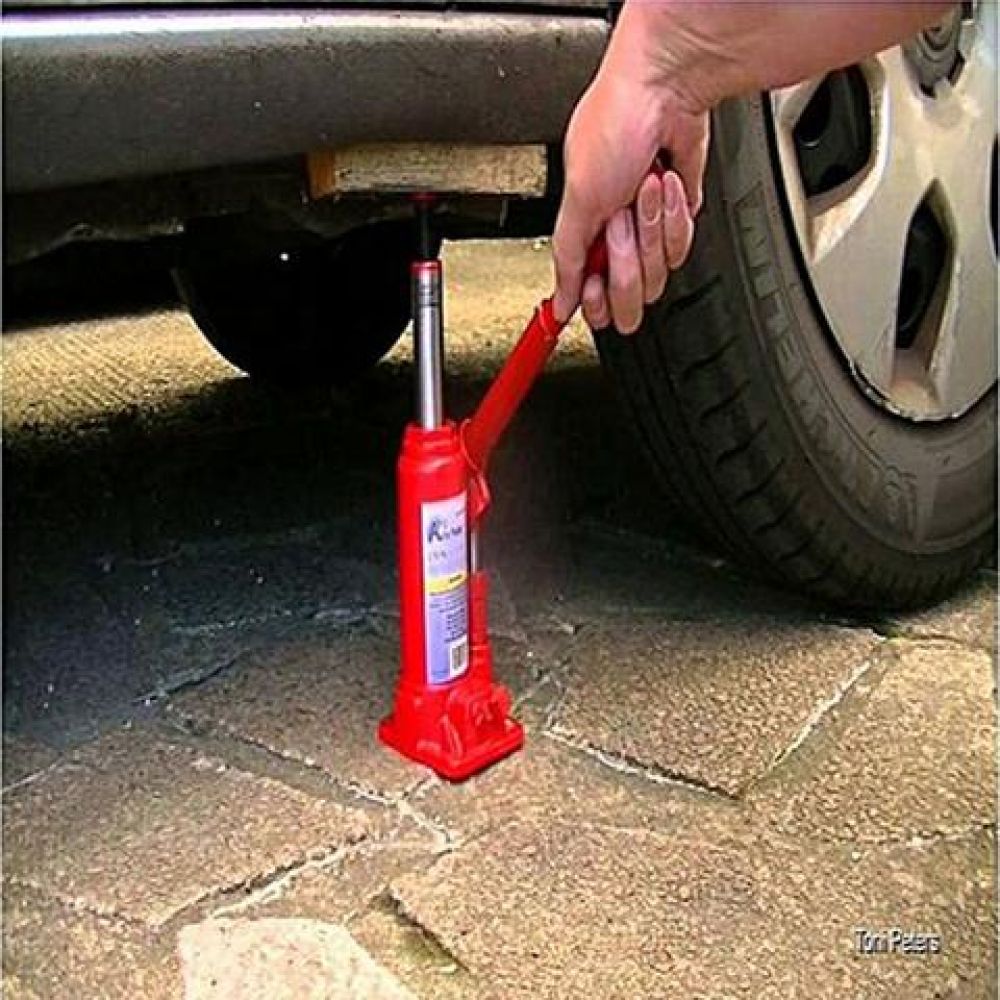 2 Ton Hydraulic Bottle Jack For Car, Jeep & Heavy Items - Red